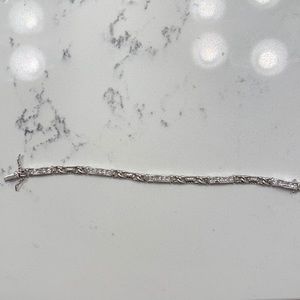 Cubic zirconia bracelet